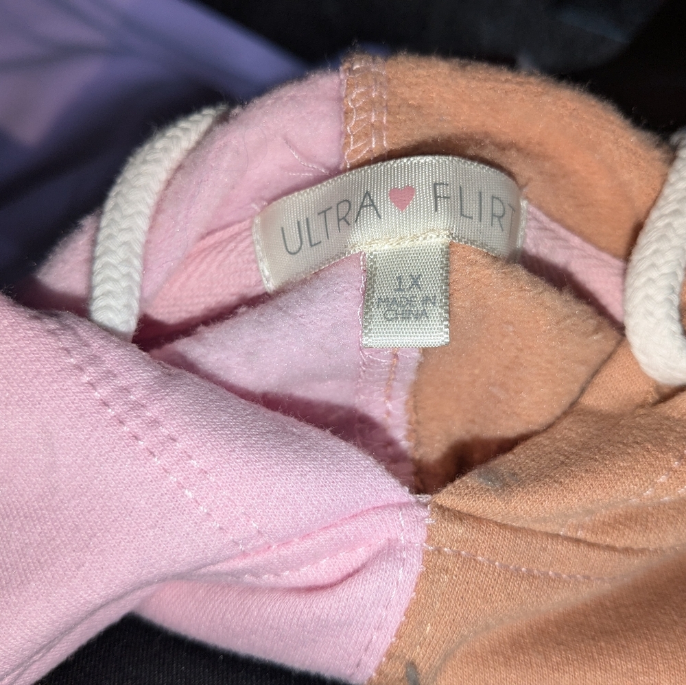 Ultra flirt 1x hoodie